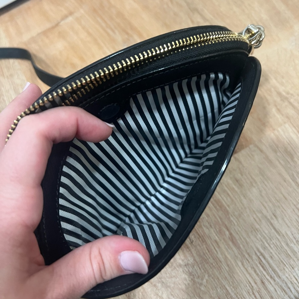 Kate Spade Crossbody - Picture 6 of 9